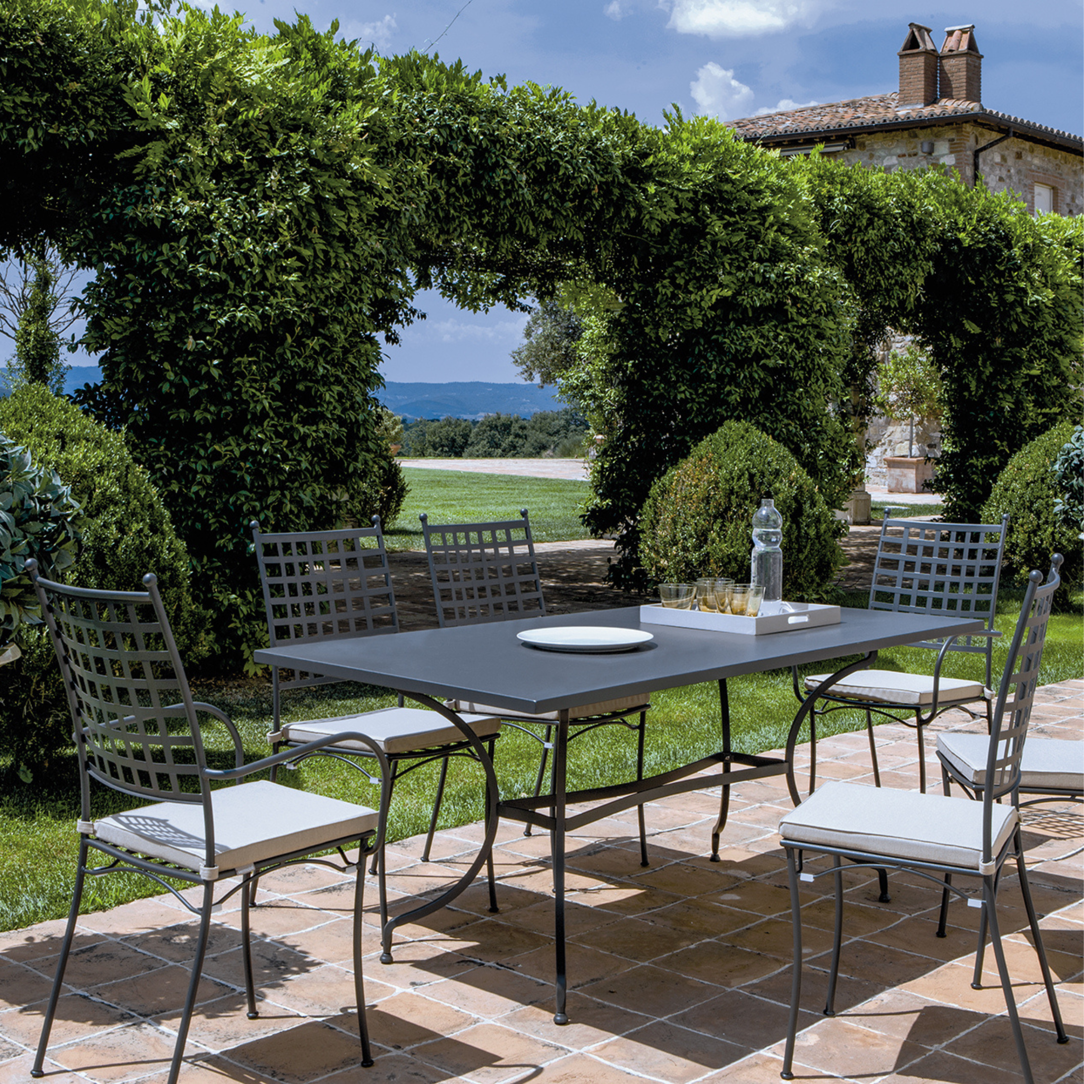 Set di poltrone in metallo verniciato "Tosca" da giardino impilabili cm 55x55 98h