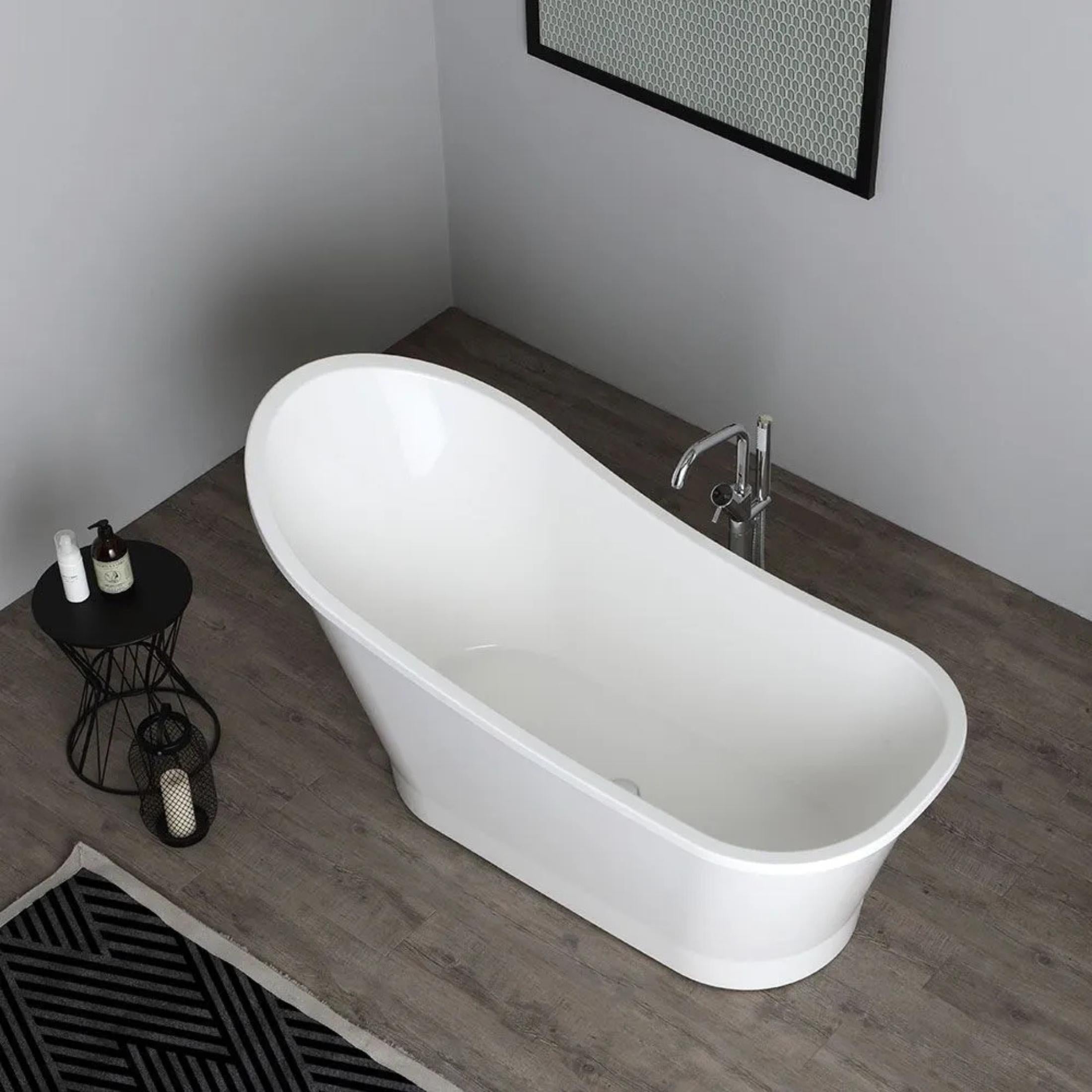 Vasca da bagno autoportante "Alma" in marmo ricomposto bianco cm 159,5x73 80,5h