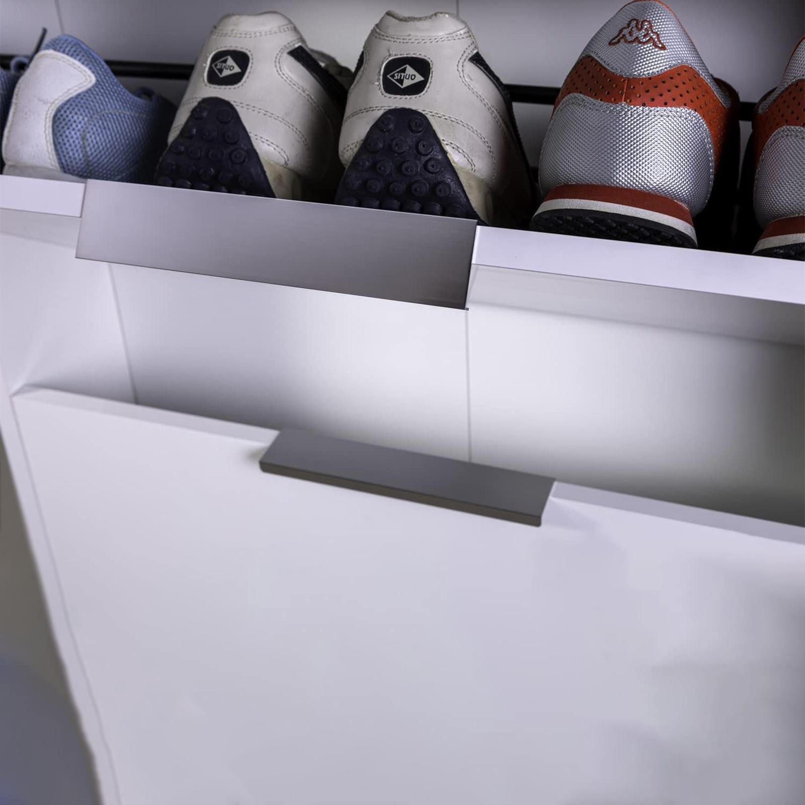 Meuble à chaussures avec 3 portes pliantes Meuble en bois blanc brillant Facile 65x25 cm 99,6h