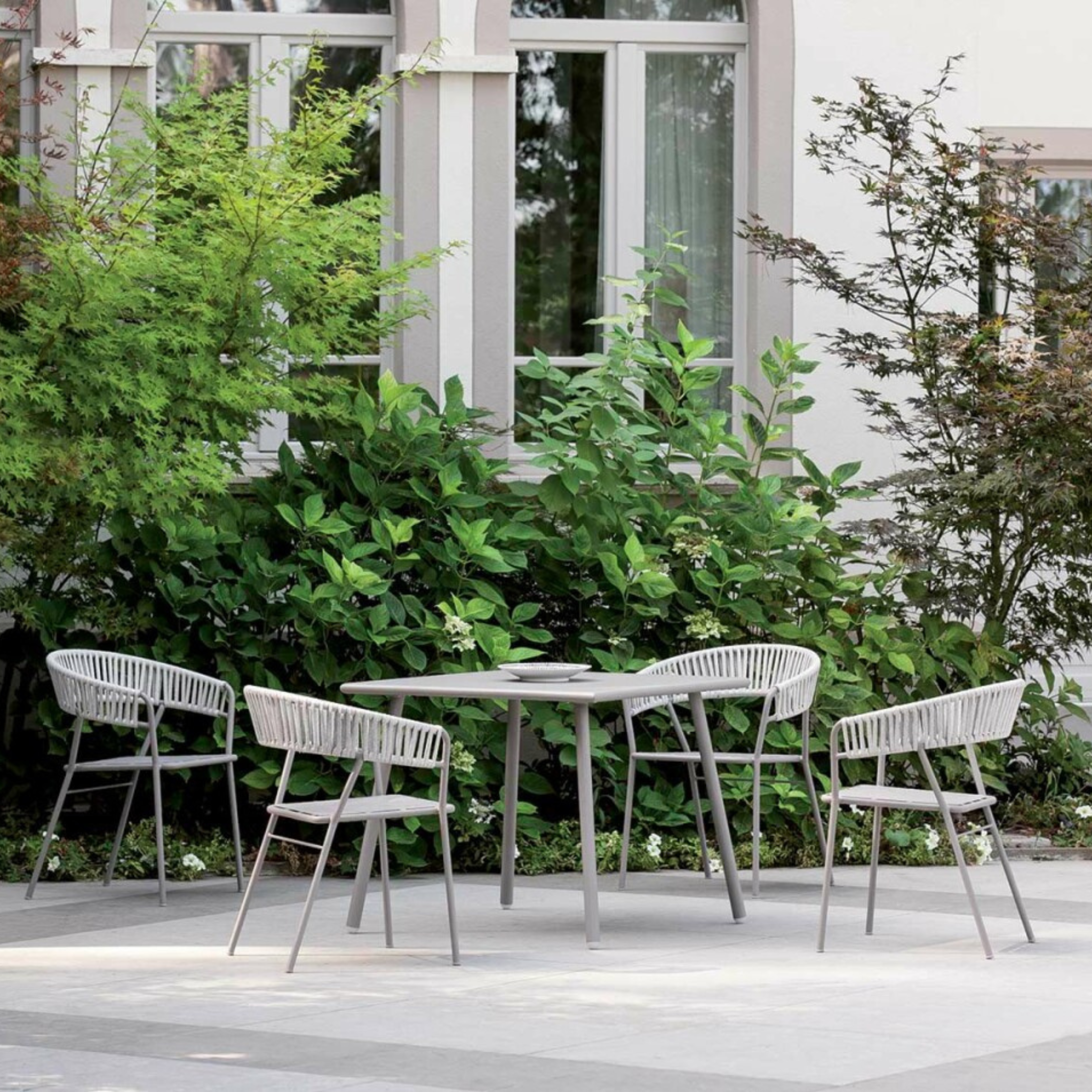 Table de jardin carrée fixe "Roma12" en métal peint 90x90 cm 75h
