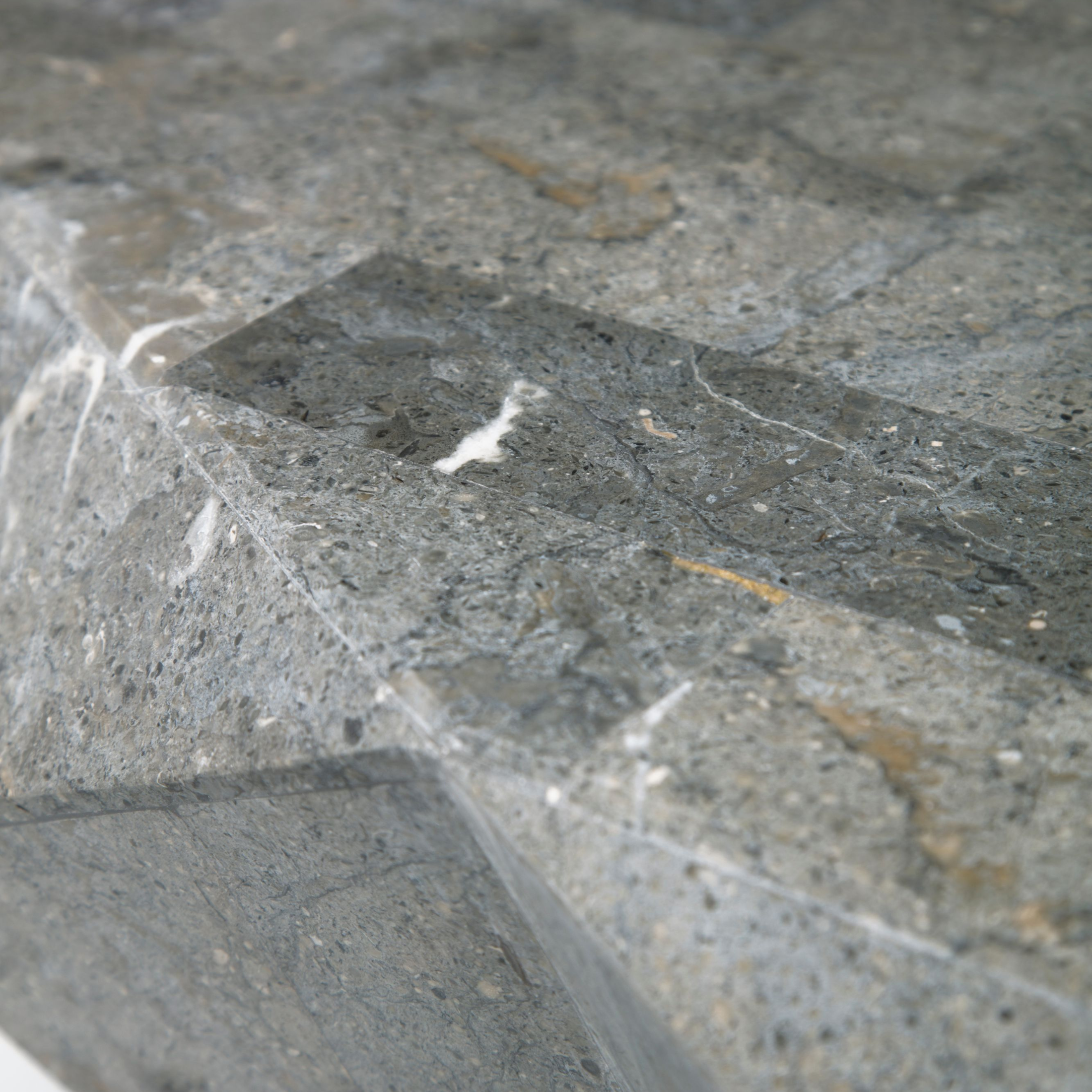 Mesita baja de piedra fósil "Diamond"