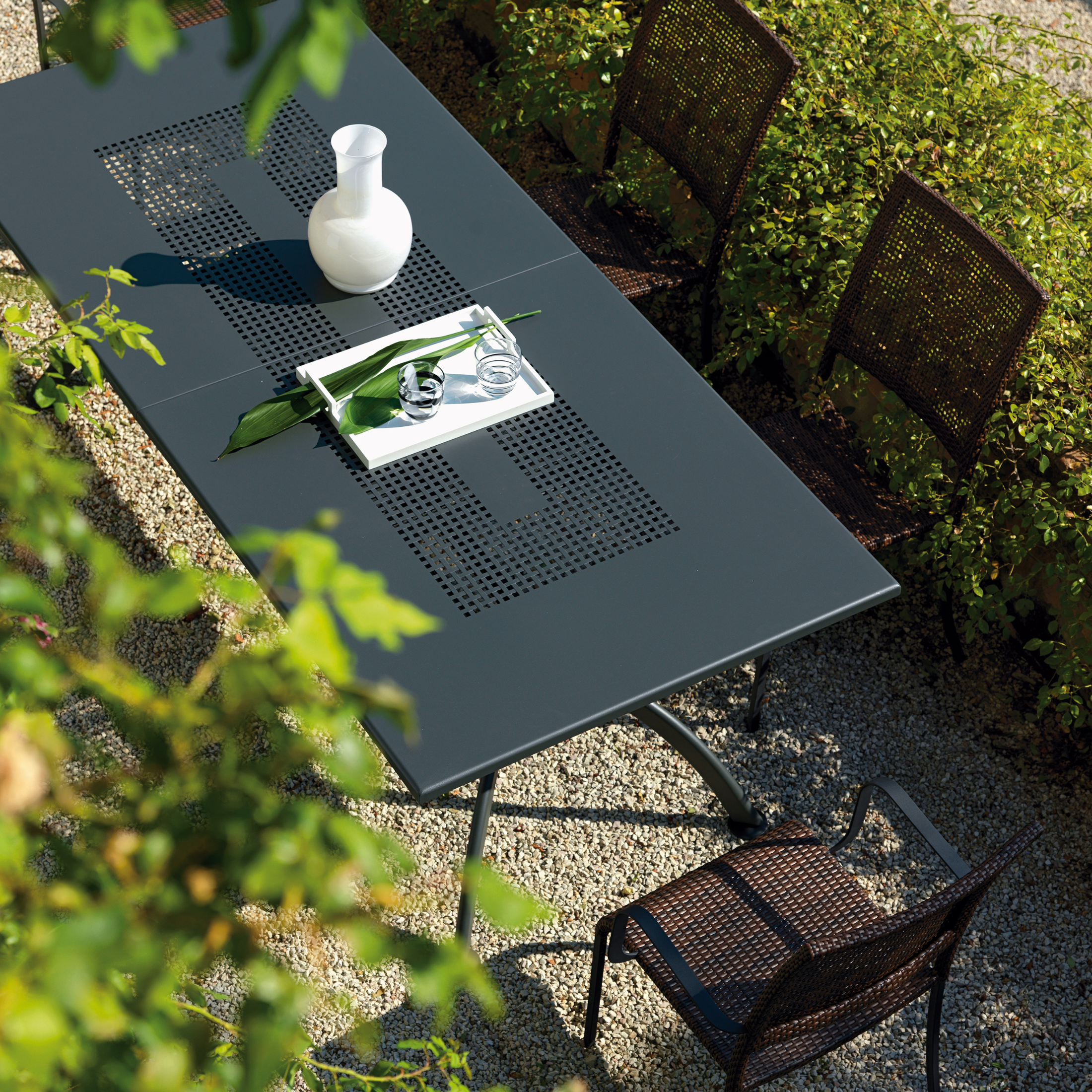 Mesa extensible de metal "Valentino" para jardín moderno 220/300x100 cm 75h