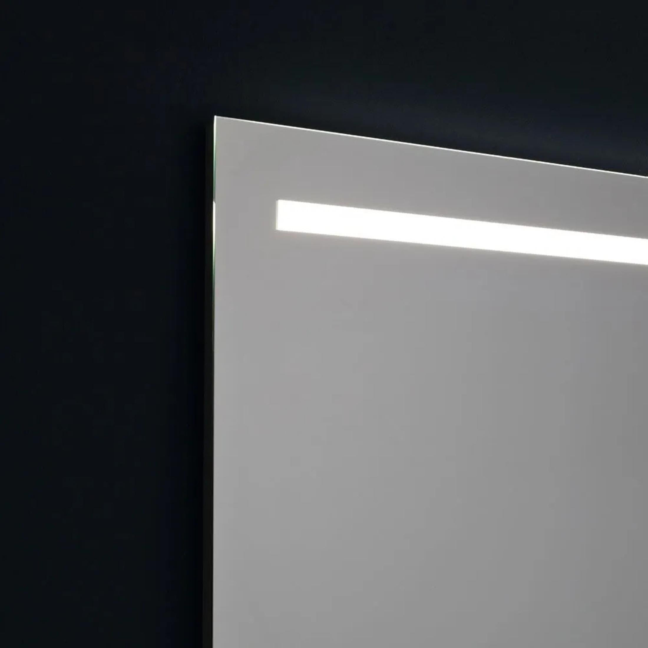 Specchio rettangolare con fascia a led "Valderico" profili in simil alluminio