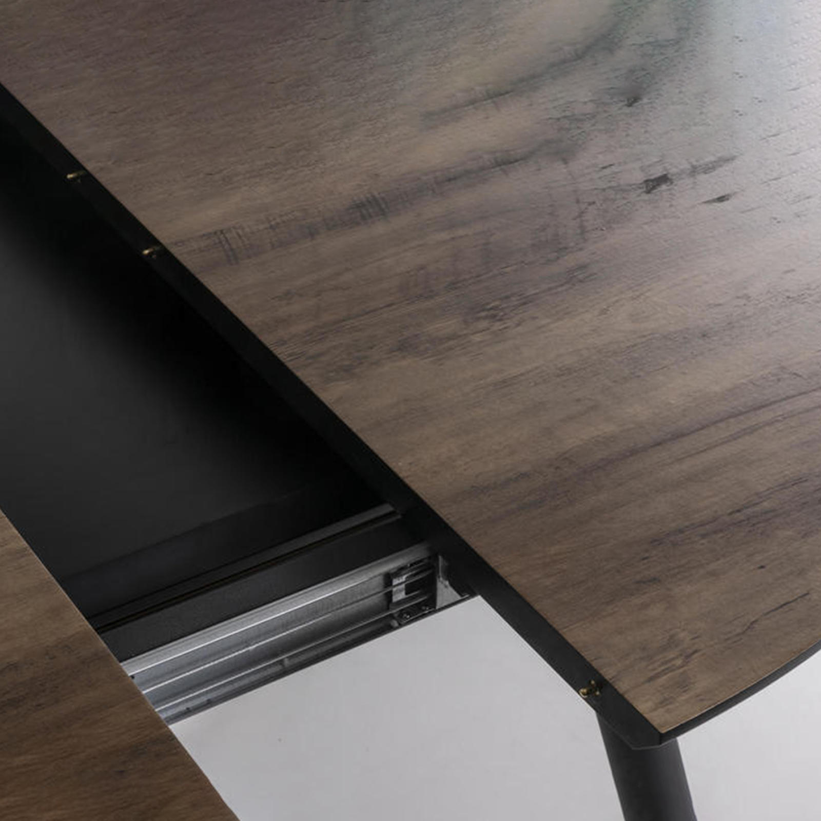 Tavolo tondo moderno allungabile "Acacia" piano melaminico gambe in metallo
