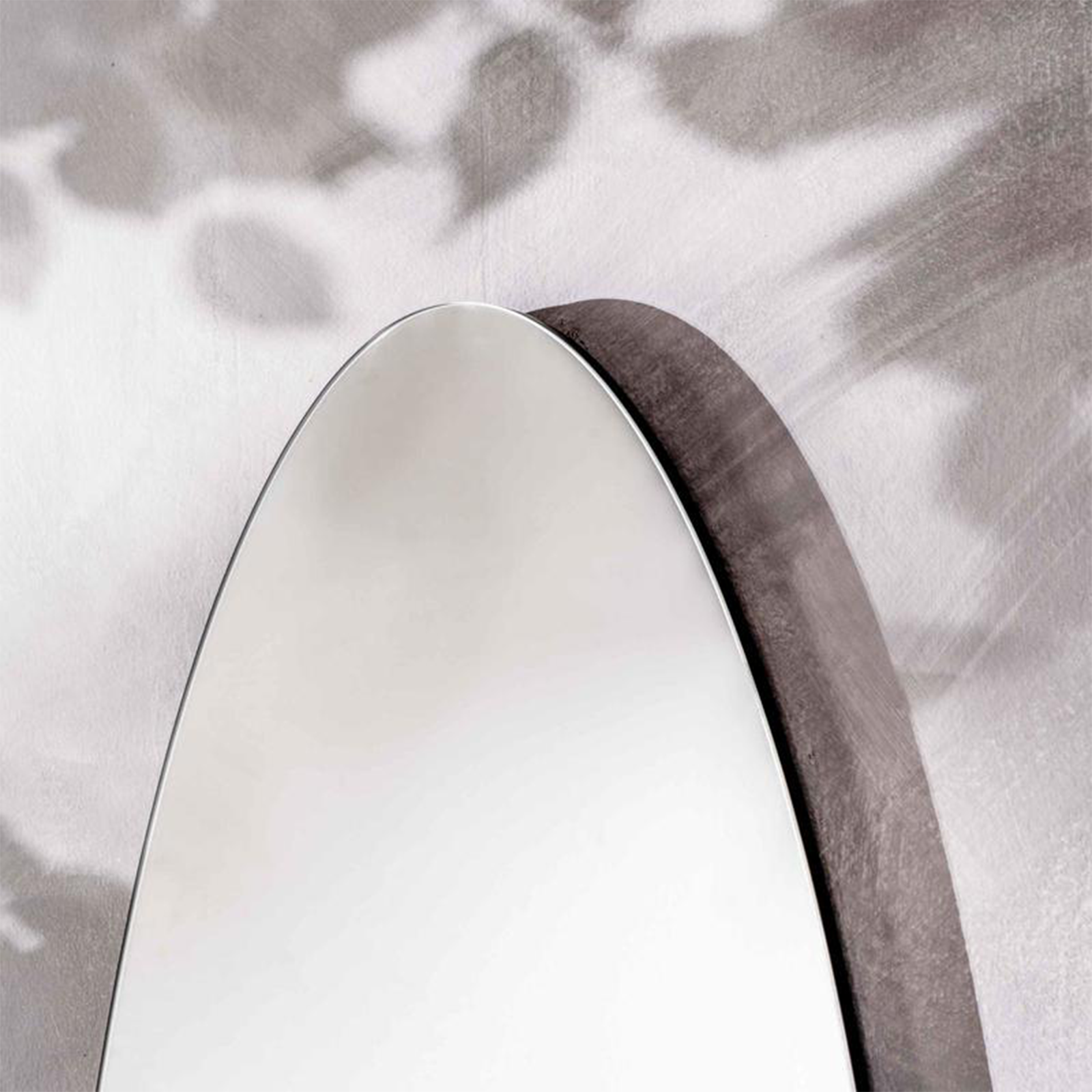 Specchio da parete "Cassandra" moderno lungo ovale cm 60x4 150h
