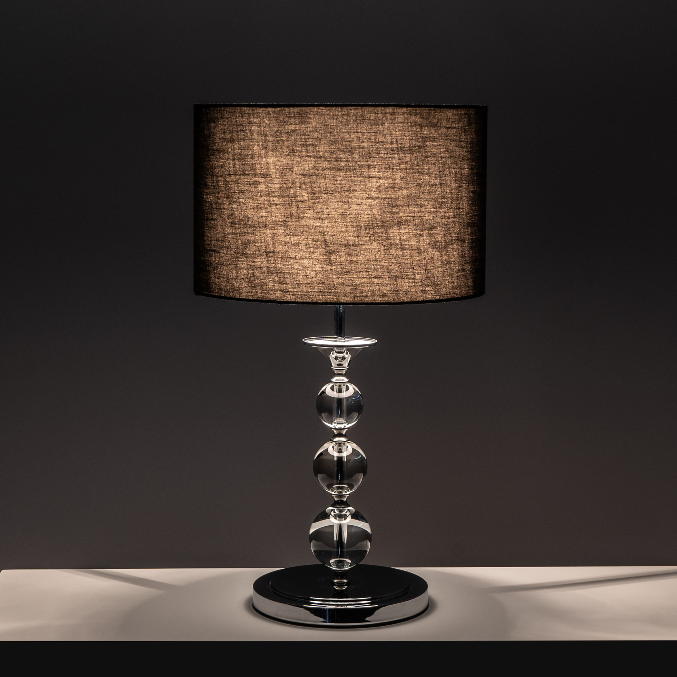 Lampe de table "Giuditta" en plexiglas avec abat-jour en tissu 36x36 cm 63h