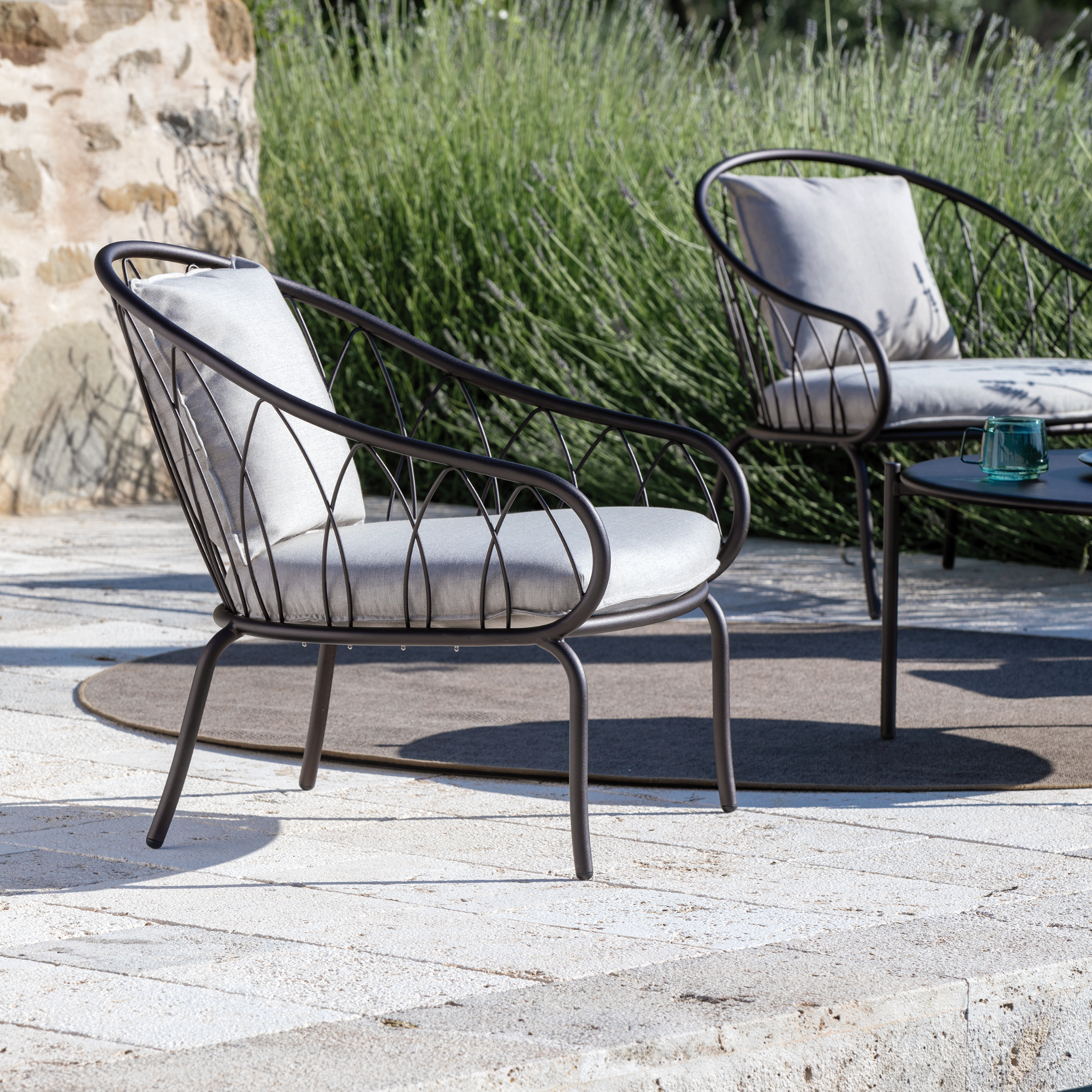 Poltrona bassa da giardino in metallo "Flora" sedia lounge impilabile cm 75x75 75h