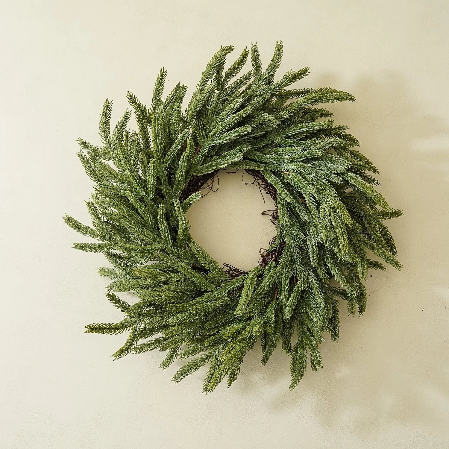 Ghirlanda natalizia Norfolk pine "Liam" in PE effetto Real Touch da Ø 60 cm