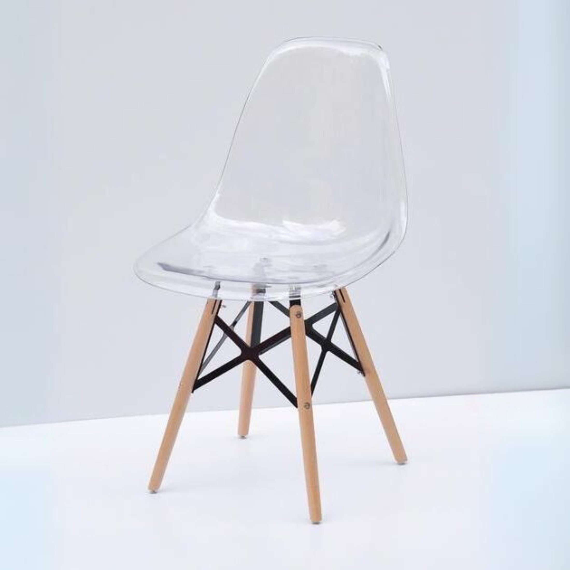 Chaise transparente en polycarbonate pieds en bois fauteuil moderne "Isotta" 46x47 cm 82h