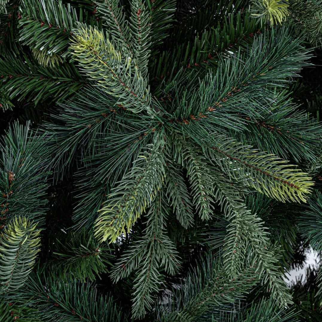 Árbol de Navidad "Aurora" en PE efecto tacto real y PP efecto aguja de pino