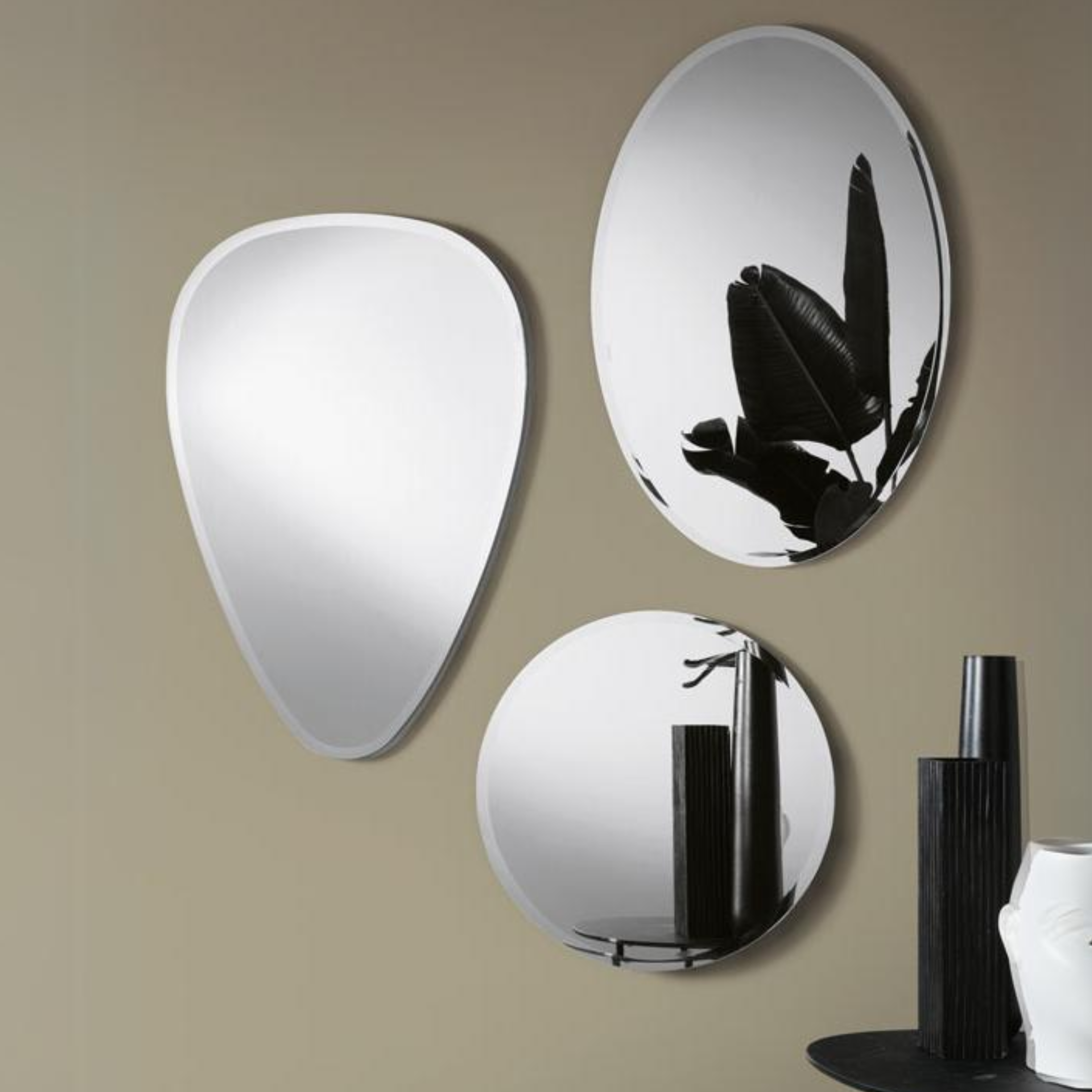 Espejo de pared moderno sin marco "Nora"
