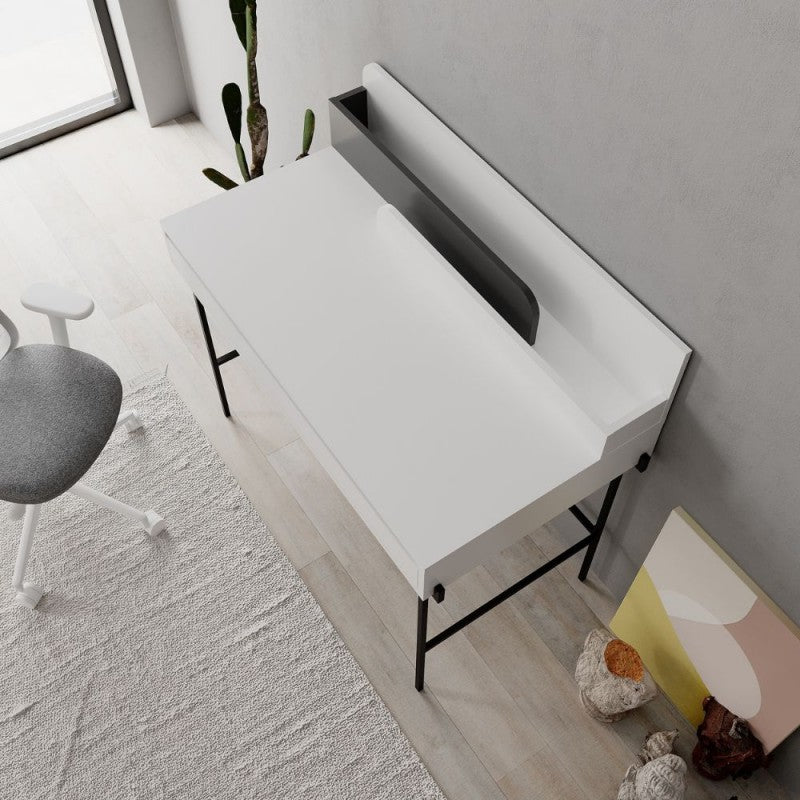 Scrivania da ufficio  "Leila" in legno con 1 cassetto e 2 scomparti cm 110x60 101h