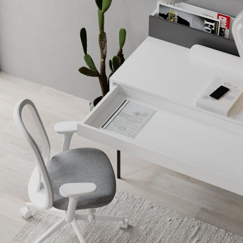 Scrivania da ufficio  "Leila" in legno con 1 cassetto e 2 scomparti cm 110x60 101h