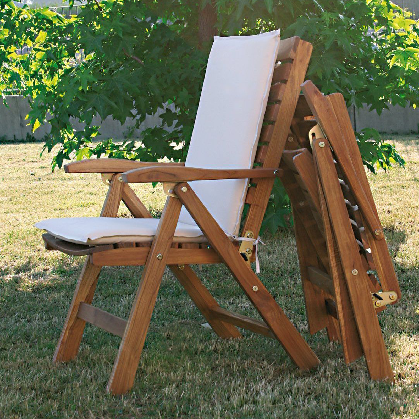 Sedia poltrona e panchina Royal in legno massello per giardino pieghevole