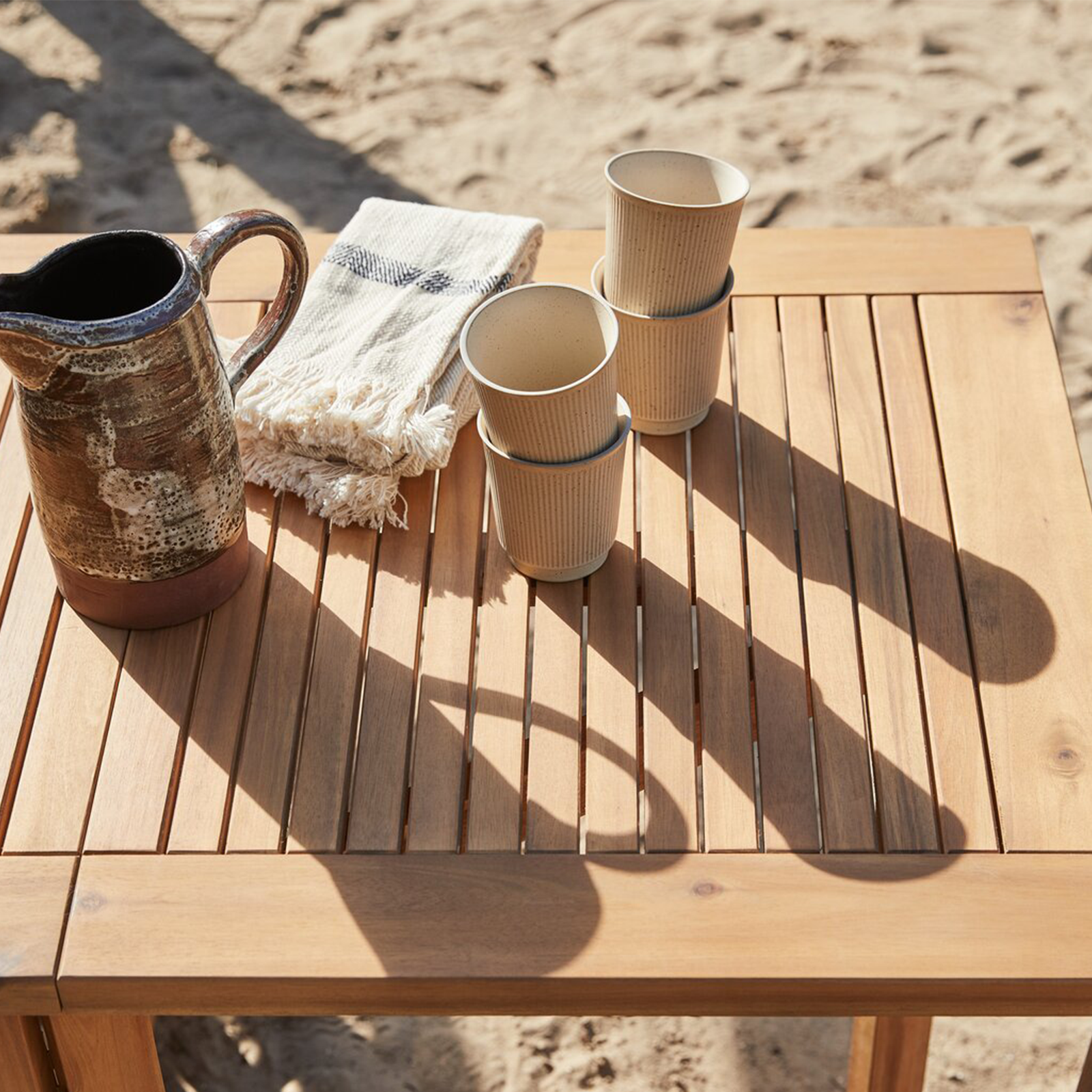 Tavolo da pranzo Royal in legno massello per giardino pieghevole o con foro porta ombrellone