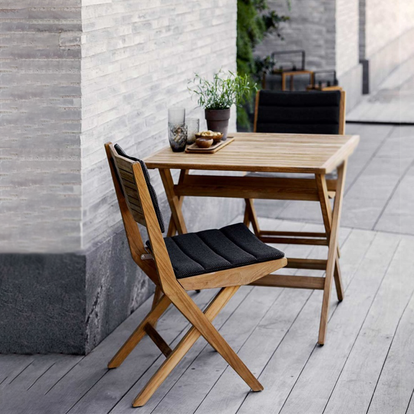 Set da pranzo in legno massello Impression sedia e tavolo richiudibile per giardino