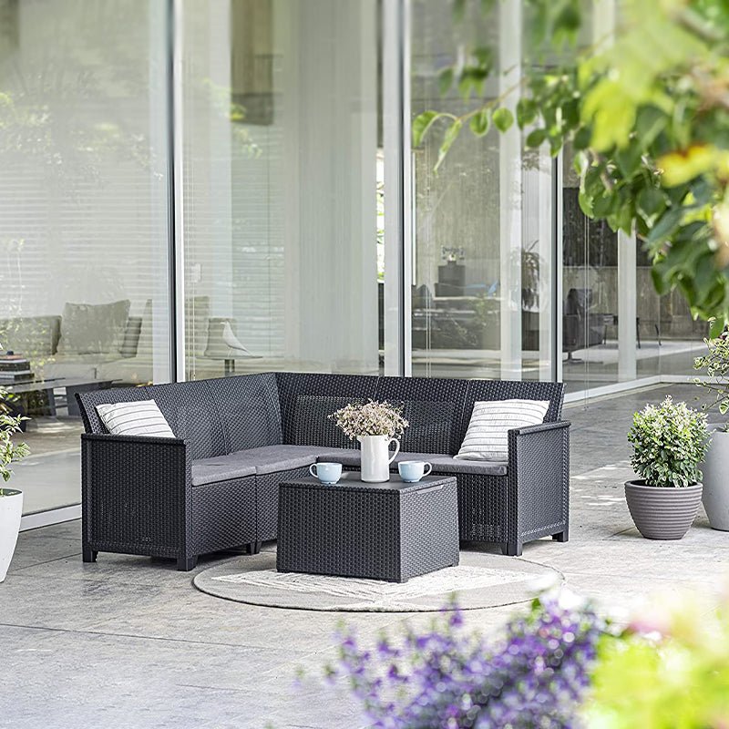 Salotto da esterno in resina Corner divano poltrone e tavolino per giardino e veranda